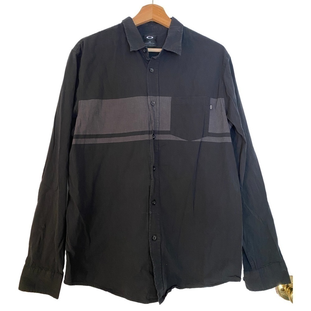 OAKLEY MENS LARGE COLLARED BUTTON DOWN SHIRT